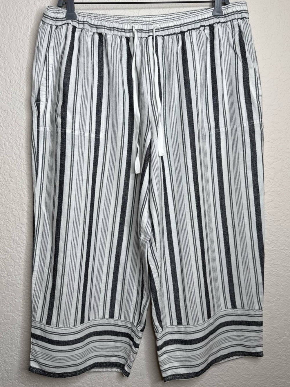 Casa Cabana Linen Blend Cropped Wide Leg Pants | XL | Black & White Stripe